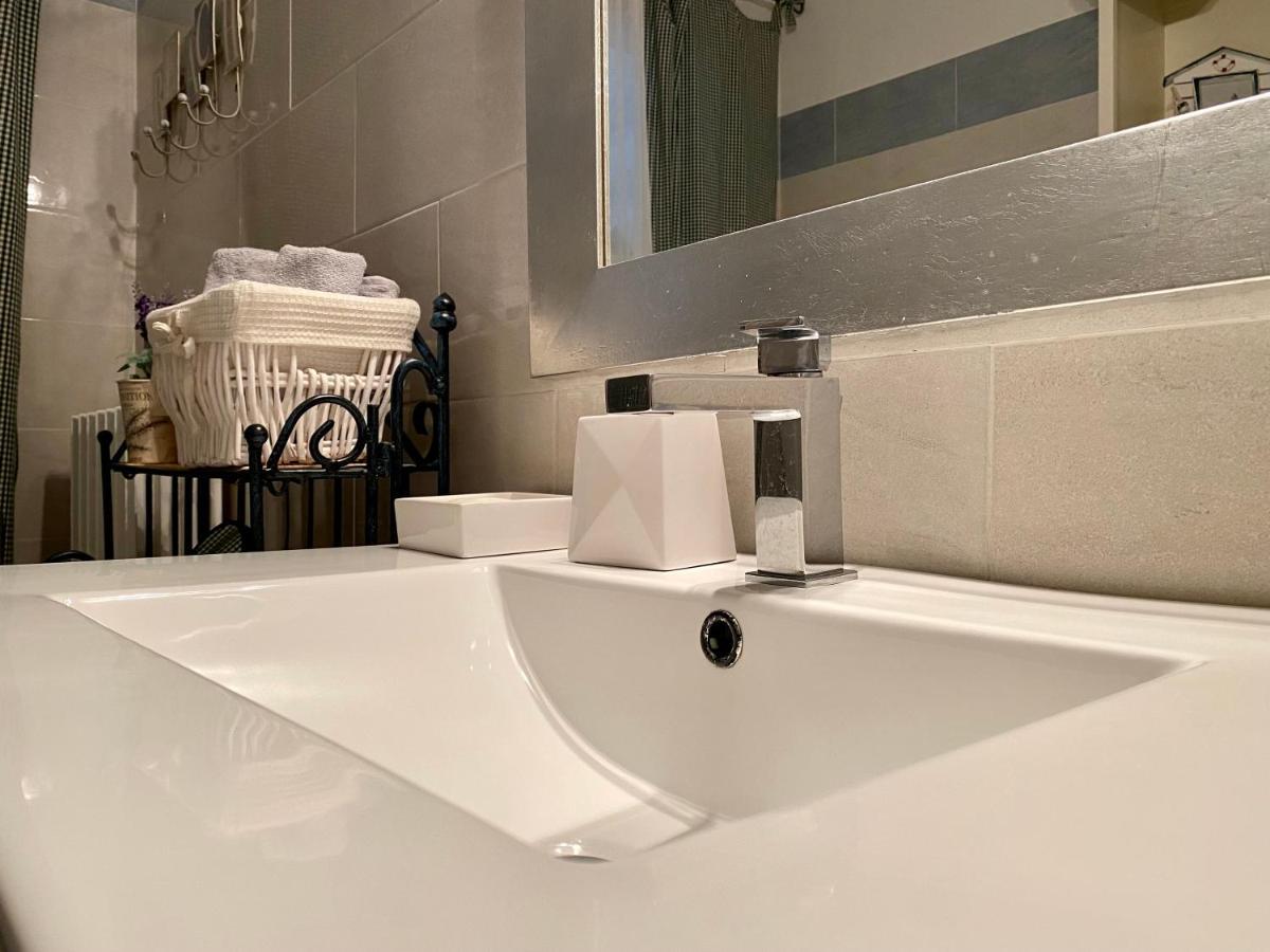 Lhv Garda Lake - Private Pool And Spa Μπαρντολίνο Εξωτερικό φωτογραφία